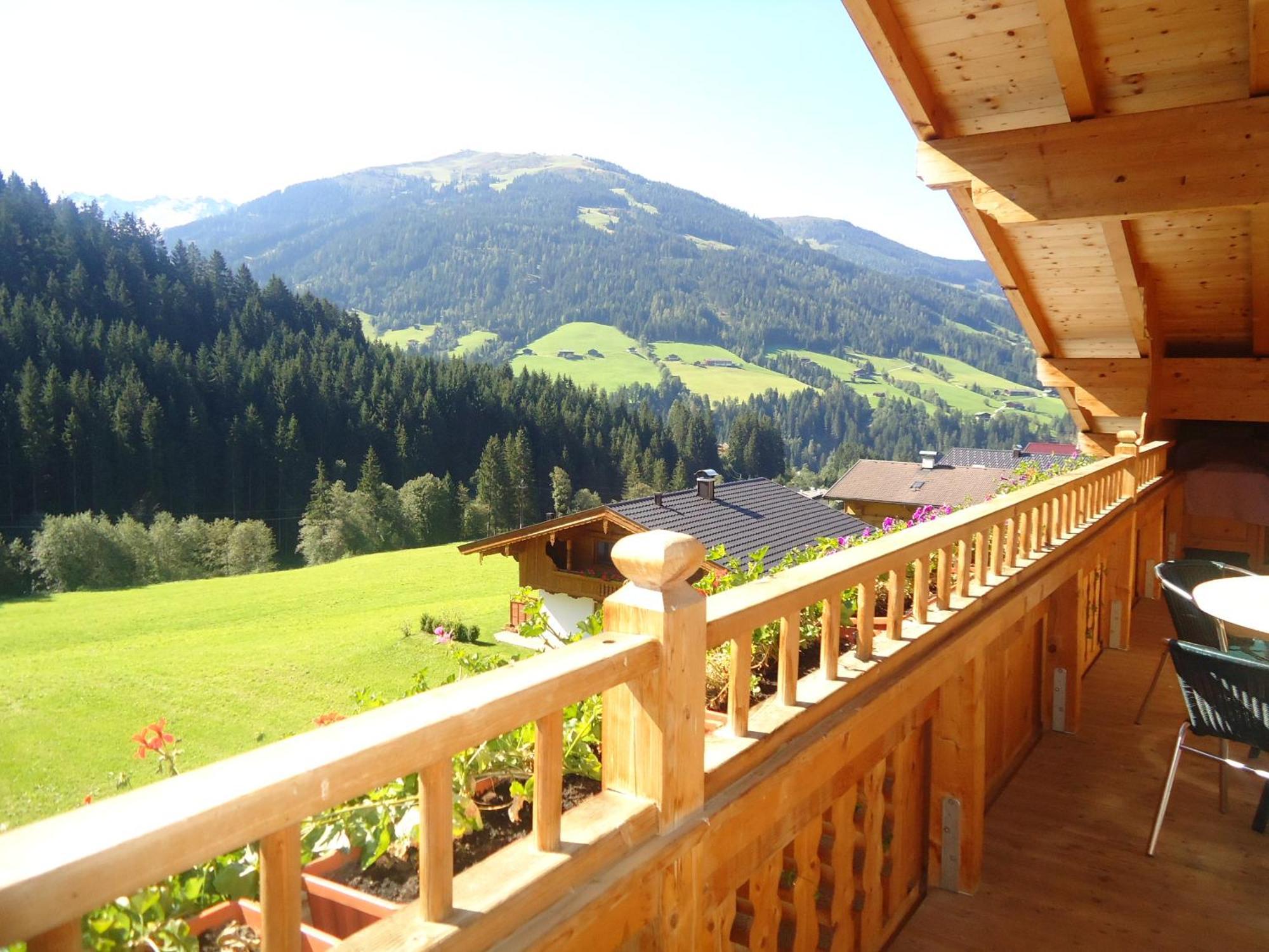 Alpbacher Appartementhaus Johannes Exterior foto